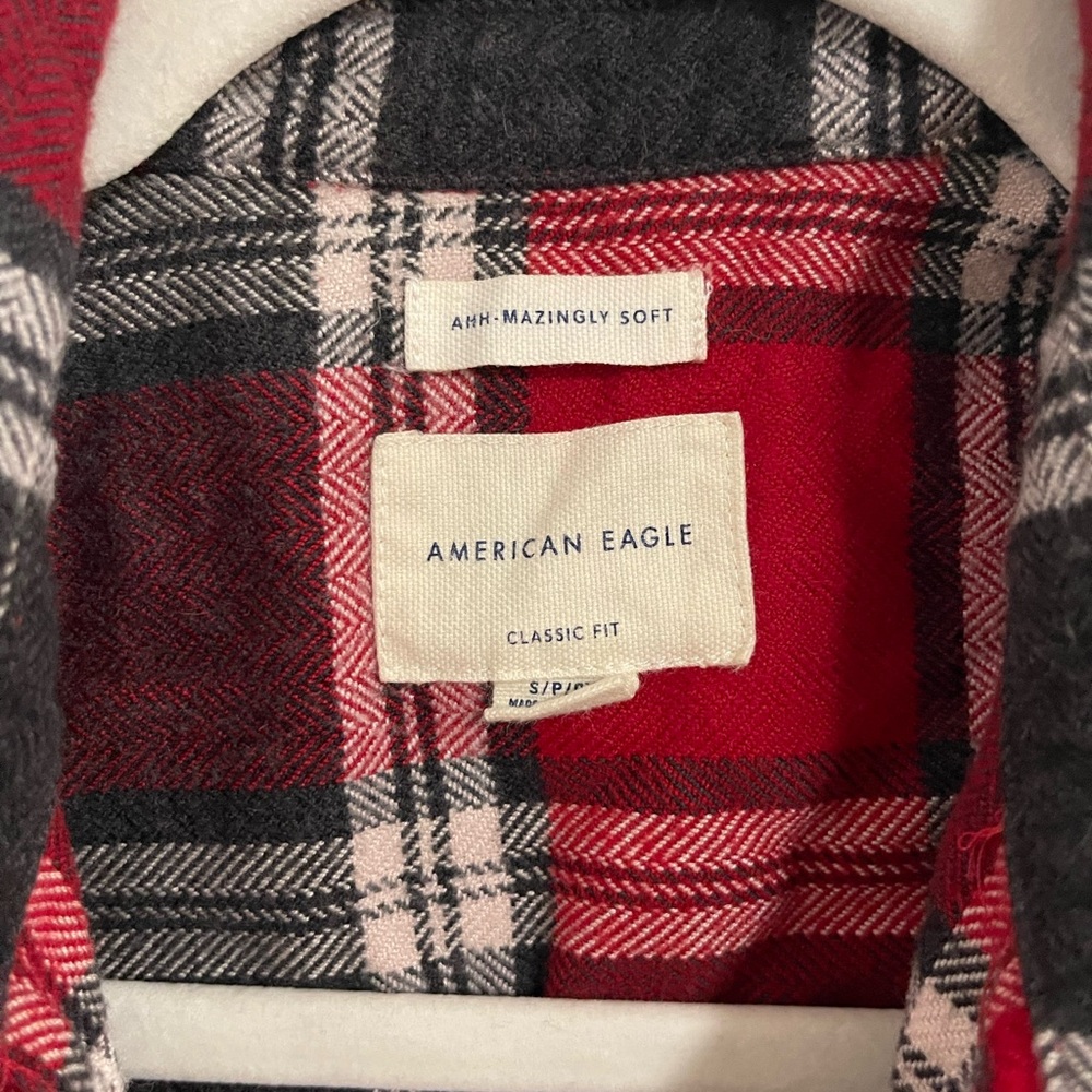 American Eagle Outfitters Red and Black Plaid Shirt - Picture 2 of 4